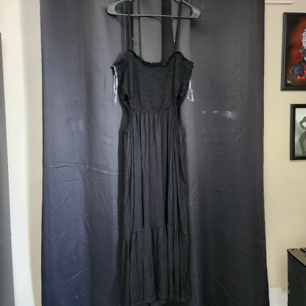 Plus Size Black Cut-Out Smocked Top Midi Dress